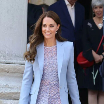 Duchess Kate Playing Piano