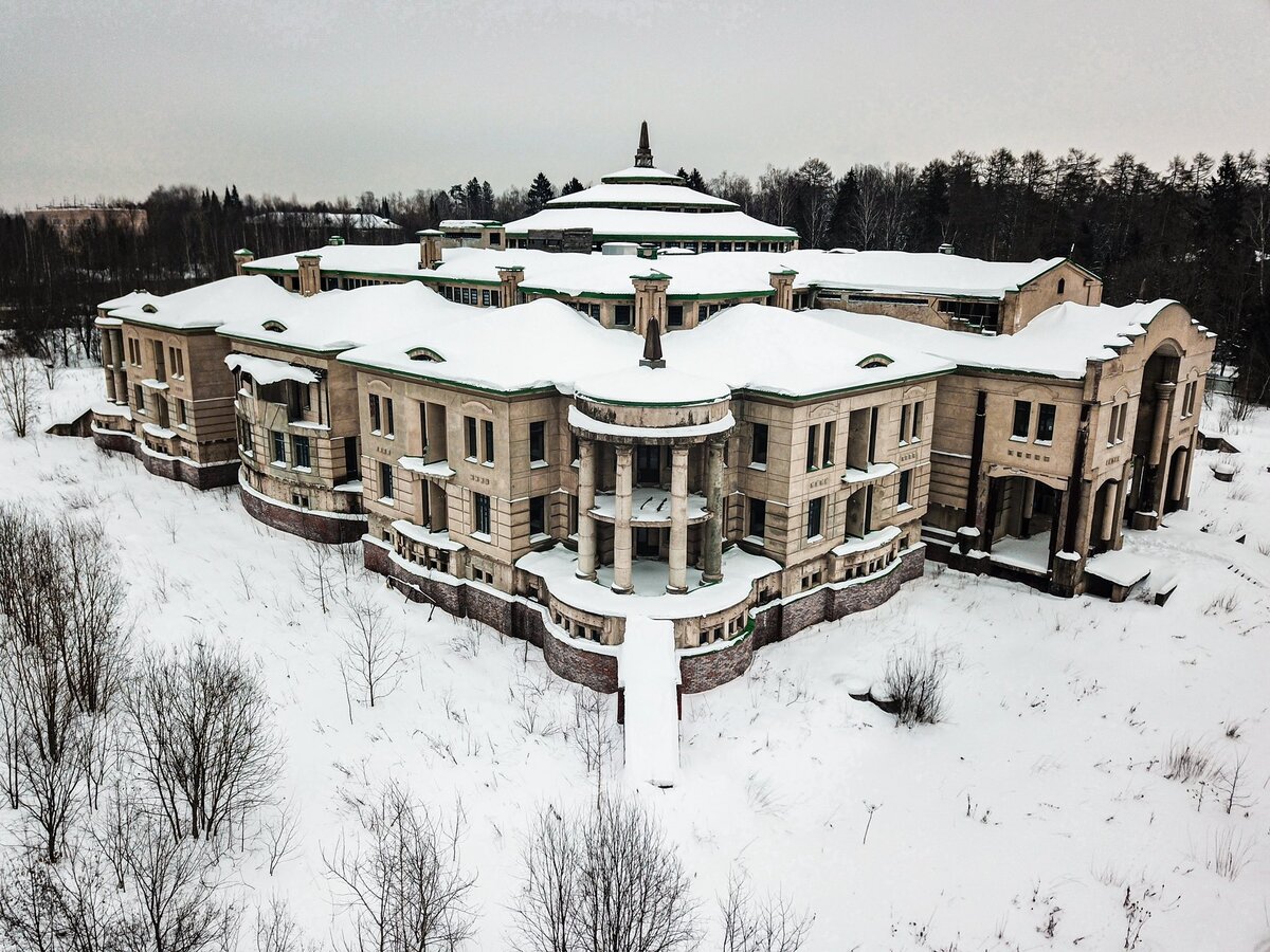Дворец миллера на истре фото внутри и снаружи