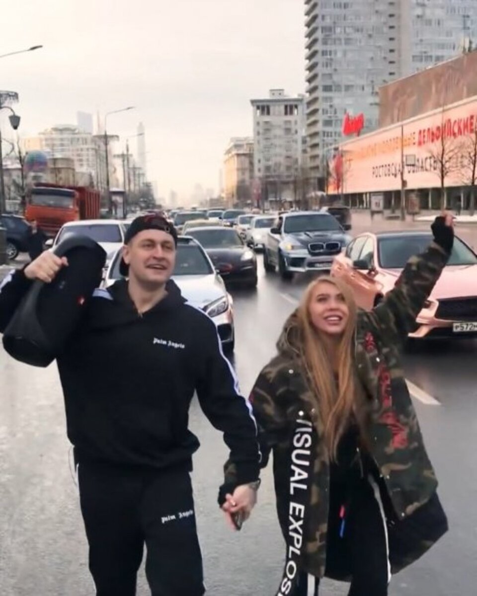 Снять кросса в москве