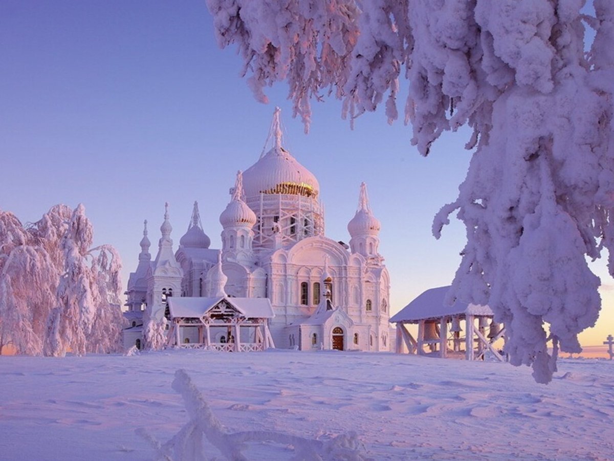 Зимний храм