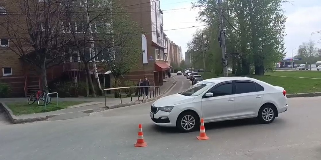 Иномарка сбила девочку на велосипеде в Нижнем Новгороде