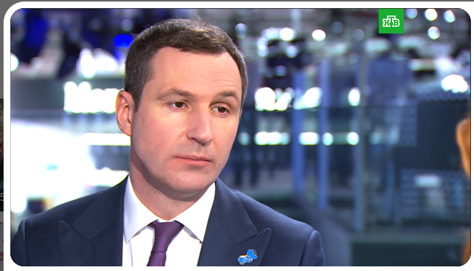 "Воровал миллиарды. Знал гостайну. И уехал в Майами. Как так?": Замминистра спокойно бежал из страны