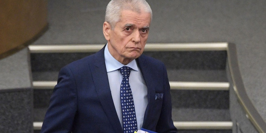 «Какие-то крестики-нолики»: Онищенко завалил ЕГЭ