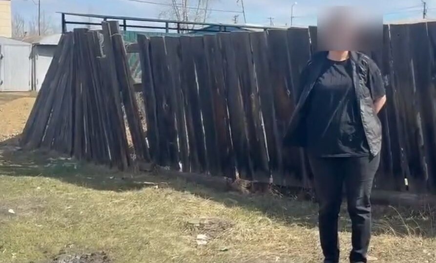 Азербайджанка развела костёр на улице в Могоче, чтобы пожарить шашлыки для сына