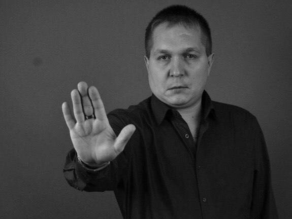 На СВО погиб актер-уроженец Омска Павел Чернявский