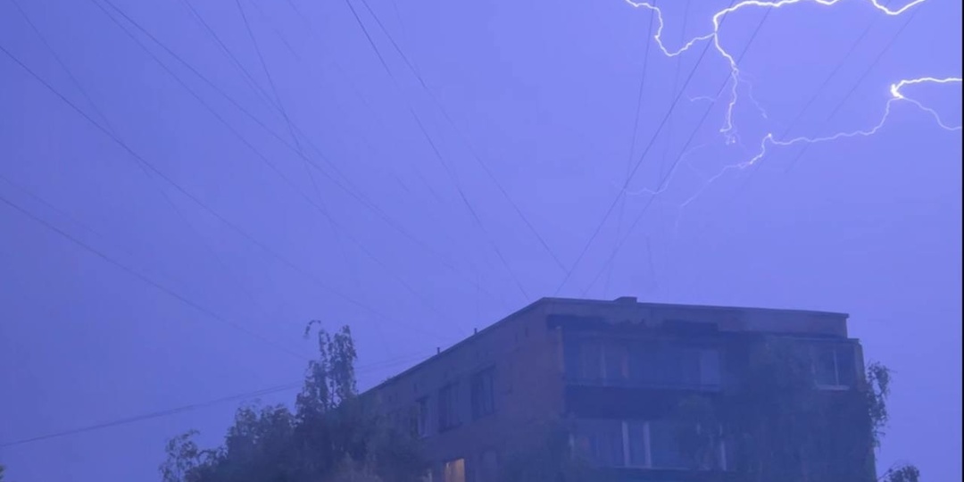 Жителям ЛО: дожди и грозы накроют восточные районы 15 мая
