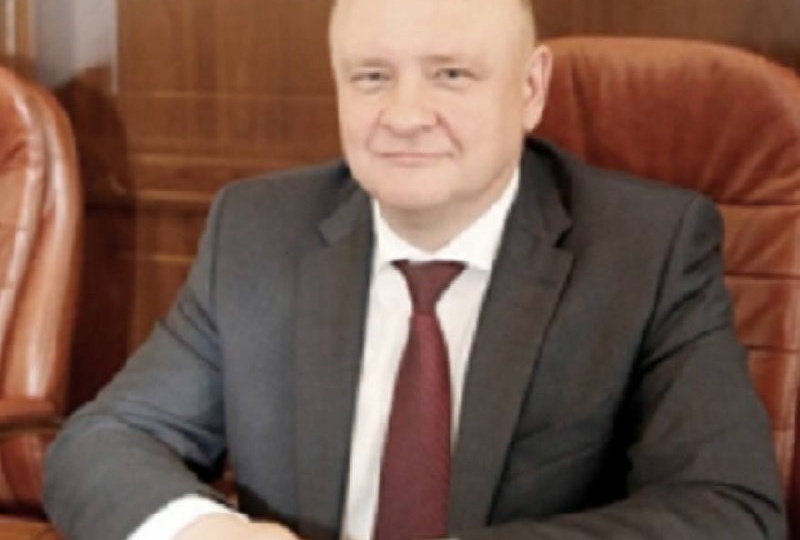 Председатель Омского областного суда Петр Трапезников подал прошение об отставке