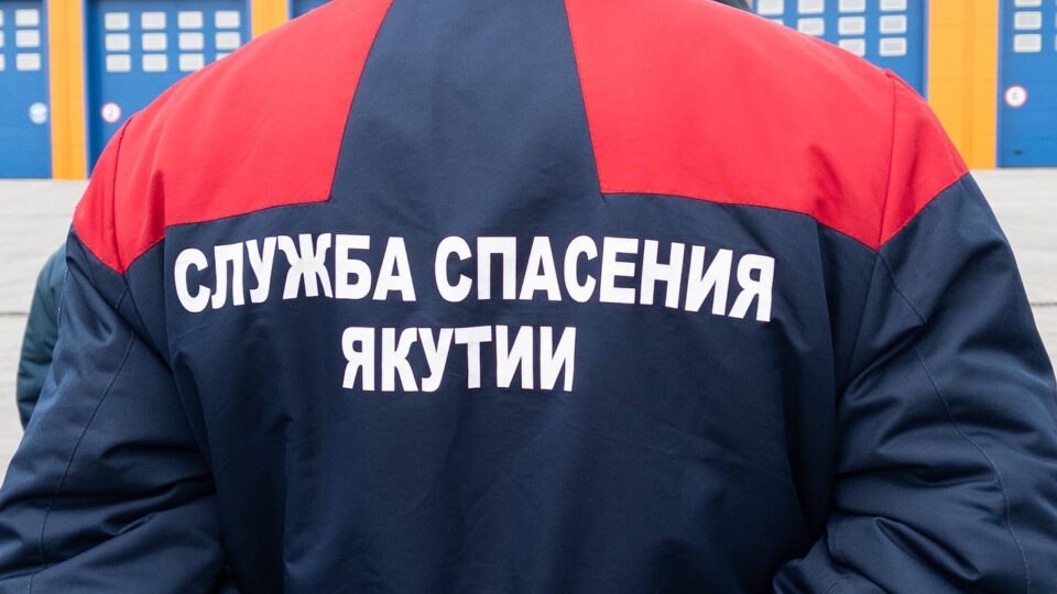 🌊 Дополнительные посты спасателей развернули в Якутске, Намском и Кобяйском районах