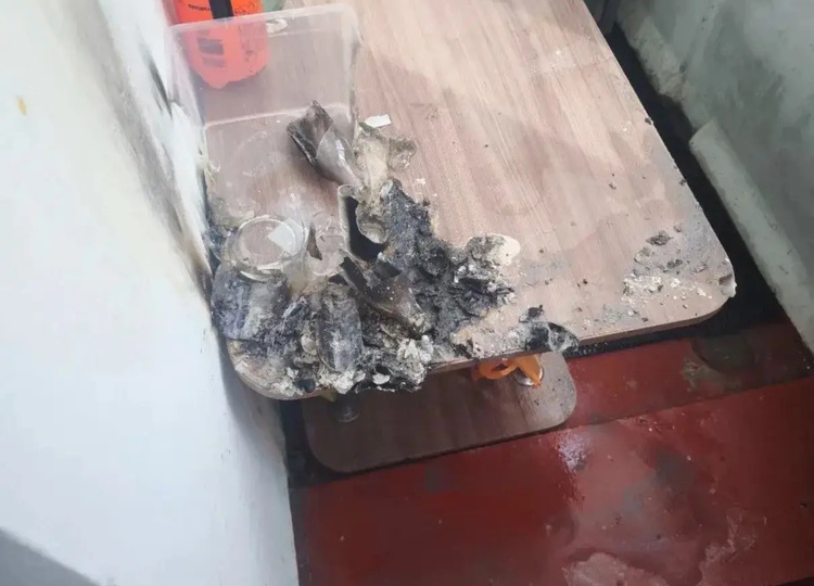 В Курске произошел пожар из-за стеклянной банки с водой