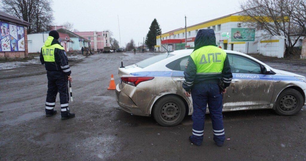МВД: Водителям в РФ грозит штраф за отъезд после остановки сотрудником ГАИ