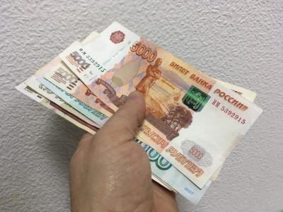 Ночному упаковщику сосисок в Саратове предлагают 2 тысячи рублей за смену