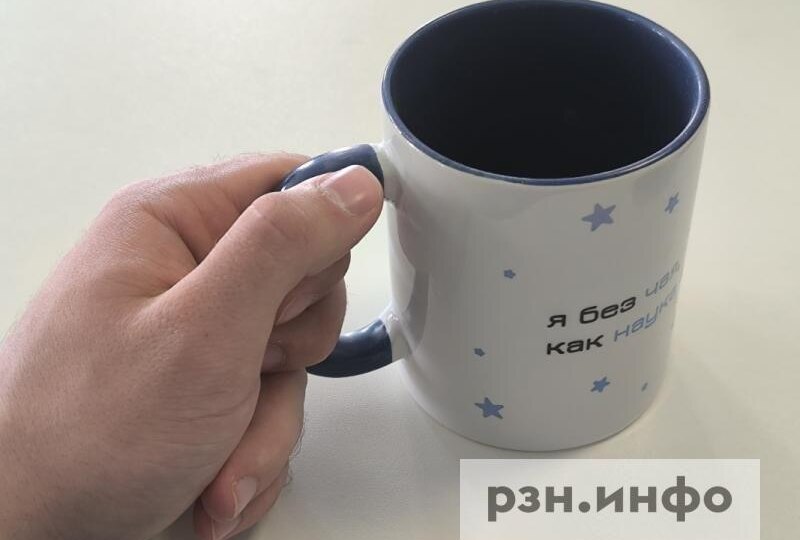 Россиян предупредили о рисках частого употребления ледяных напитков в жару