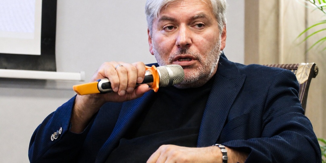 «Душу приходится искать»: Евгений Водолазкин — о новом романе, памяти и человеке