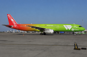 S7 поднимает два A321 из-под Red Wings
