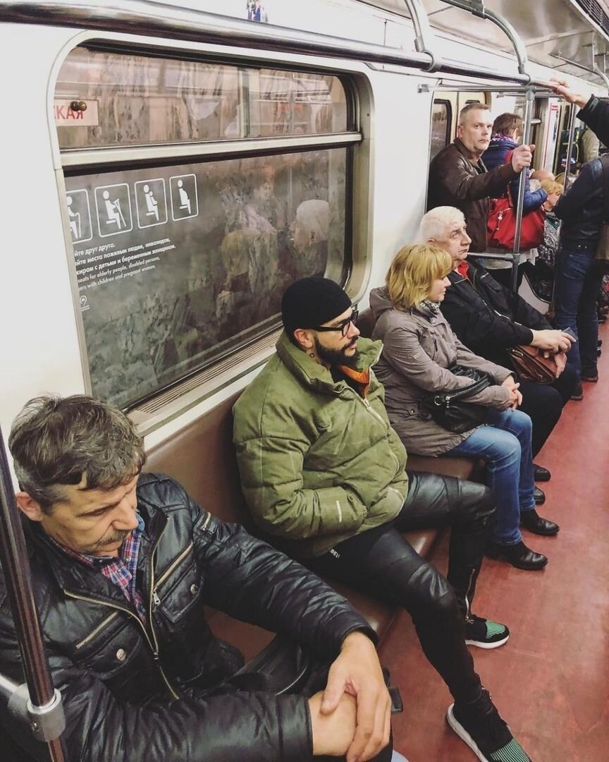 Кипелов ездит на метро