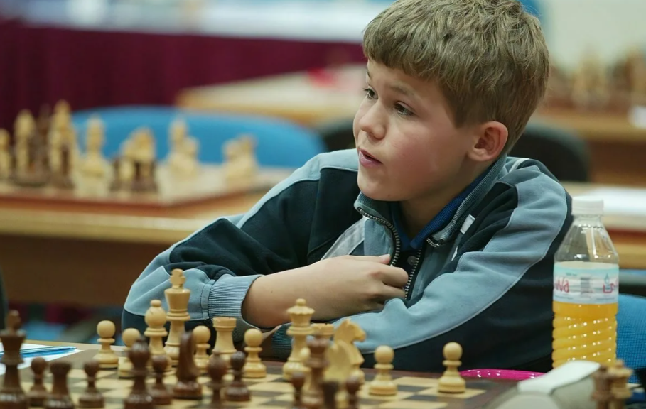 Magnus Carlsen Age 13