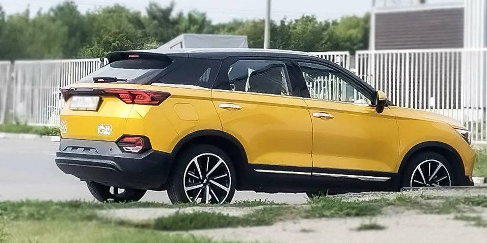 Как будет выглядеть новый кроссовер Lada Vesta SUV: версии нейросети