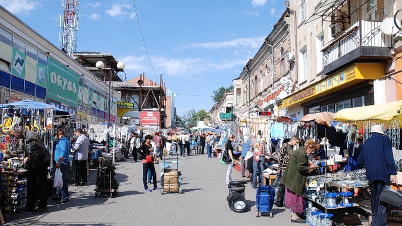Центральный рынок города ростова. Центральный рынок ростова-на-дону. ростов на дону реконструкция центрального рынка. центральный рынок ростов. ростовский рынок фото.