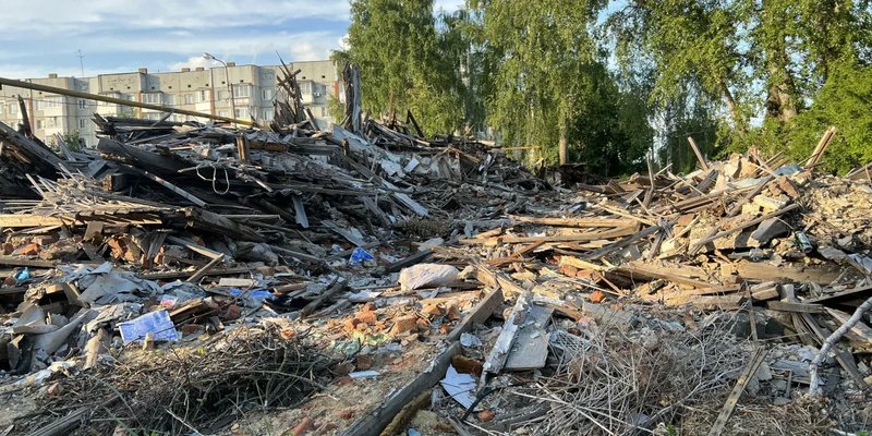 Землетрясения 2 января. Шикотанское землетрясение 1994. Землетрясения 2 января. Порто пренс гаити землетрясение. Землетрясение на гаити 2010 президентский дворец.