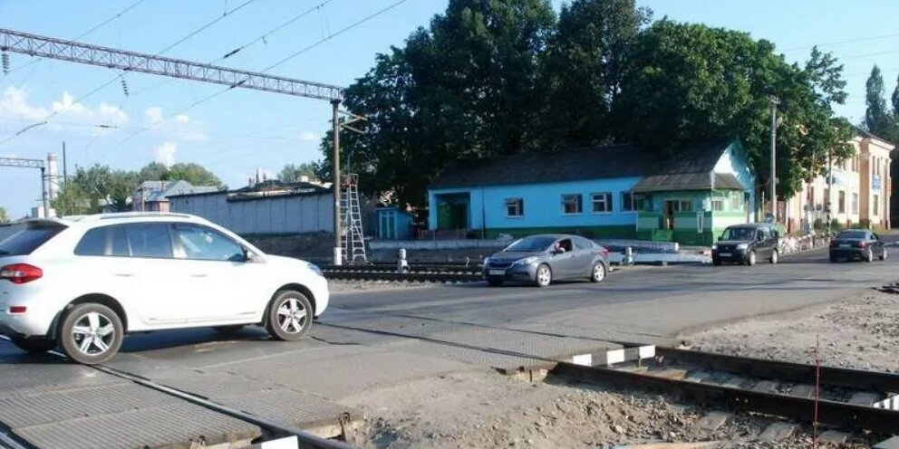 Навля новости. Железнодорожный переезд. Закрытие переезда. Закрыт переезд брянск. Брянск льговская дистанция пути.