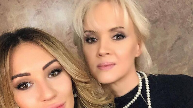 Жена и дочь александра шишинина фото сейчас Дочь Александра Серова трогательно поздравила маму с днем рождения: Новости