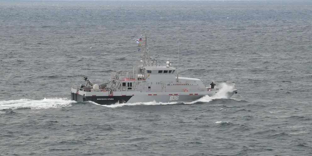 Фрегат макаров севастополь. Атаке на российский корабль в черном море. Крейсер москва 2022. Атака на черноморский флот 29 октября. Атаке на российский корабль в черном море.