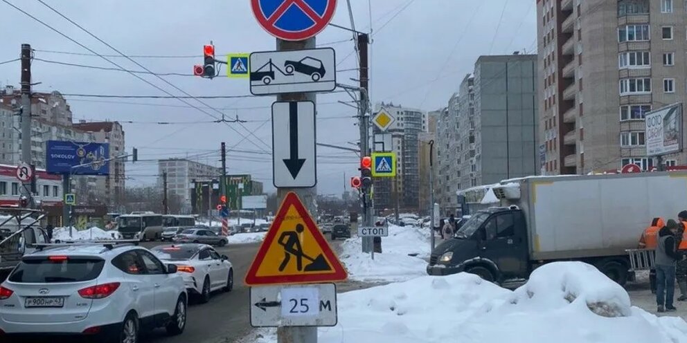 Особенности магазина продуктов Светофор в Нижнем Новгороде, проспект Гагарина, 2