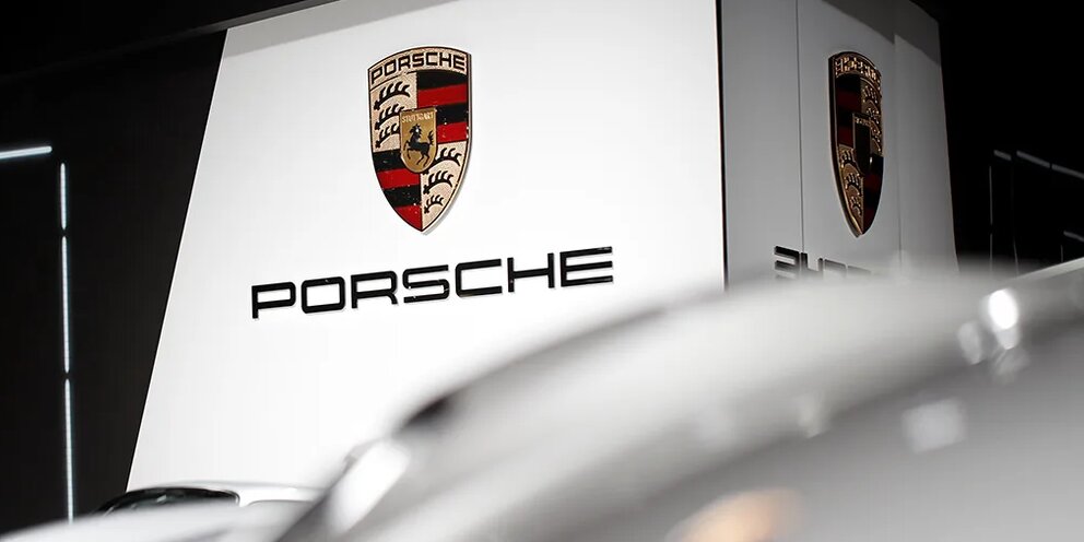 Бренд порше. Porsche AG. Porsche AG автомобилестроительные компании Германии. Porsche Cayenne 2024.