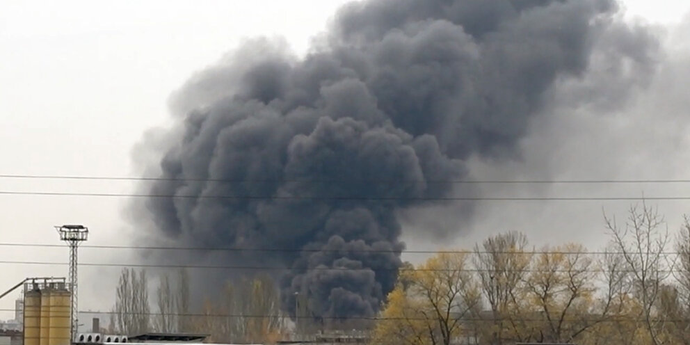 Пожары на западе. Пожар на складе. Пожар на складе Воскресенск. Пожар Москва Брестская. Самые крупные пожары в Москве.