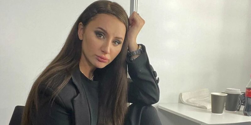 Солистка Artik & Asti Анна Дзюба сделала липосакцию и увеличила ягодицы WOMAN