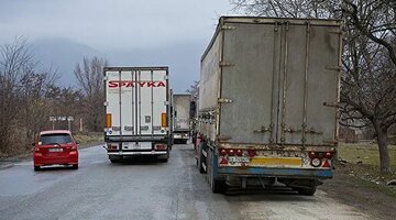 армянам закрыли верхний. священник аац. армяне в россии. армянам закрыли верхний. меймандар рынок.
