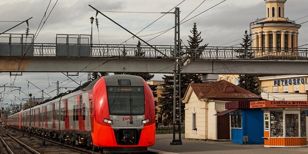 Жд ласточка петрозаводск. Поезд Санкт-Петербург Петрозаводск. Поезд РЖД Петрозаводск. РЖД Петрозаводск. Петрозаводск железная дорога.