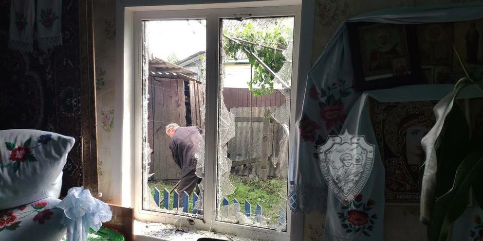Брянцам показали последствия обстрела брянского села Кирилловка: Новости