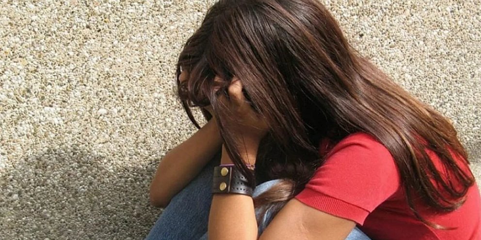 позор дагестан девушка. избиение девушки в прямом эфире. в махачкале девушка развратила сестру.