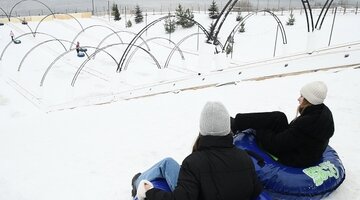 каток цпкио волгоград. новый каток на цпкио волгоград. цпкио волгоград снежные горки. волгоград цпкио парк горки зимой. центральный парк волгоград горка.