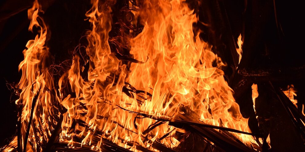 с 1 февраля пособия на детей. таблица детских пособий в 2022. единовременная выплата 100 лет. единовременная выплата 100 лет. выплаты детские пособия в 2022 году.