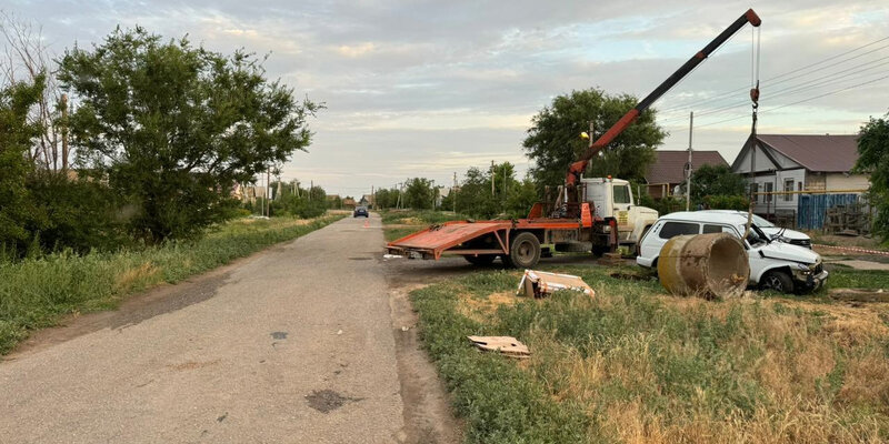 Места в волгограде для подростков. Поезд начальника дороги. Волгоград подросток. Волгоград подросток. Подросток в волгограде.
