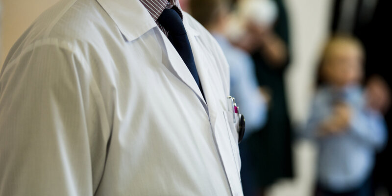 Земский врач программа. Госпрограмма для медицинских работников. Выплата по программе земский доктор. Программа земский доктор инфографика. Земский доктор программа для врачей.