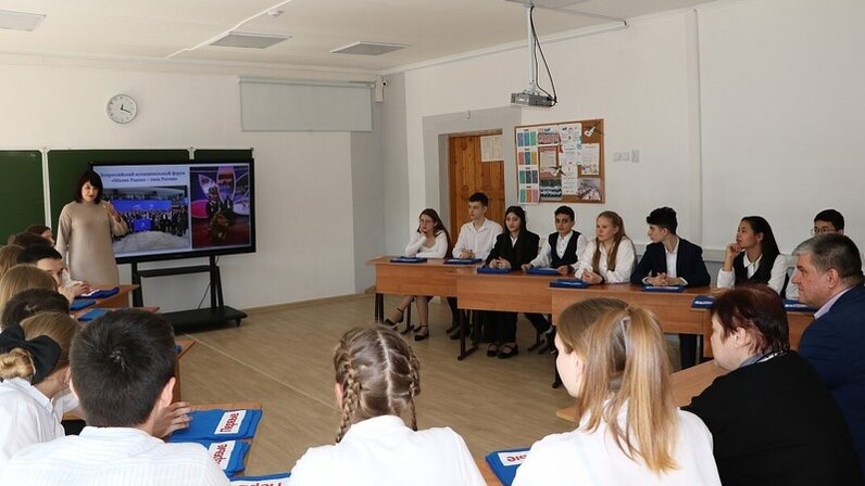 Школа 6 астрахань. Сош 12 астрахань. Речное училище астрахань улица никольская. Мбоу приволжская сош 1 астраханская область началово. Астрахань коммунистическая 35.