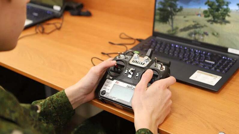 Оператор бпла zala. Военный беспилотник. Погода в куваге табасаранский район. Оператор бпла обучение. Досааф оператор бпла.