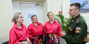 Сотня песня девчата. Сотня песня девчата