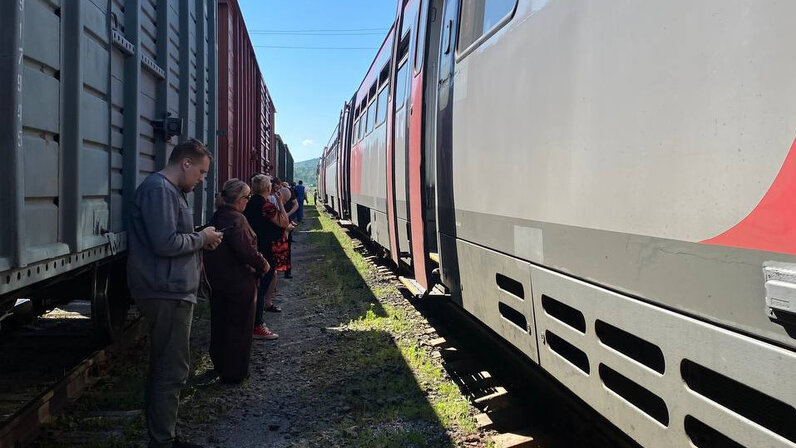 Екатеринбург ноябрьск поезд