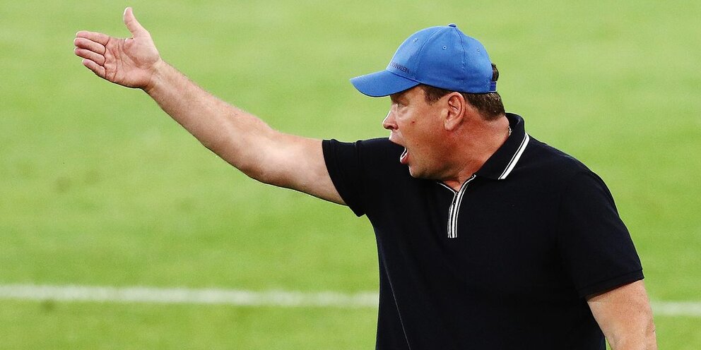 Слуцкий ударил арбитра