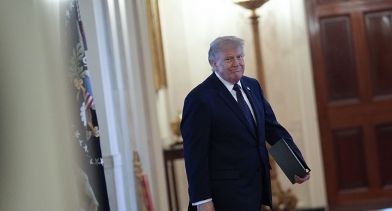 DC News Now: Дональд Трамп, согласно расписанию, проводит субботу в&nbsp;Белом доме|