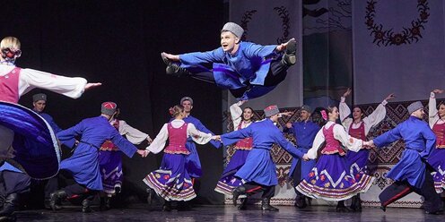 Tele club екатеринбург. красный проспект 161 лофт парк подземка. поклонницы на концерте. Epica концерт. куда можно сходить на концерт.