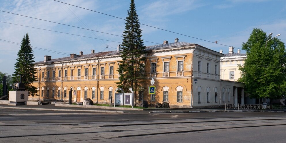 Выставочные залы нижнетагильского музея заповедника горнозаводской урал