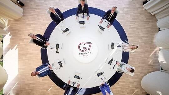 Ушаков увидел на&nbsp;саммите G7 попытку смены ролей Запада в&nbsp;конфликте на&nbsp;Украине|