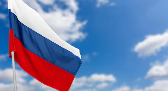 Марина Кондратюк снялась с&nbsp;флагом РФ, чем поразила жену украинского футболиста|