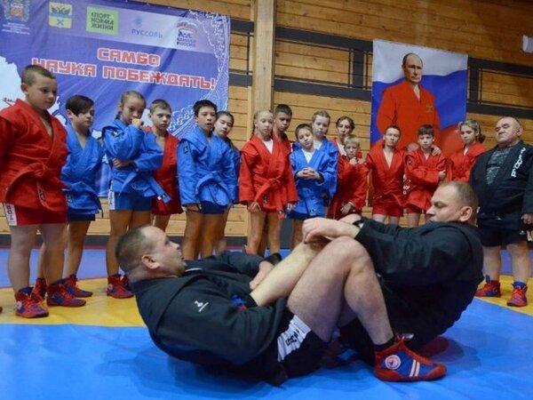 Самбо 70 ясенево бассейн. Бассейн самбо 70 теплый стан. Самбо 70 ясенево бассейн. Бассейн самбо. Самбо 70 ясенево бассейн.