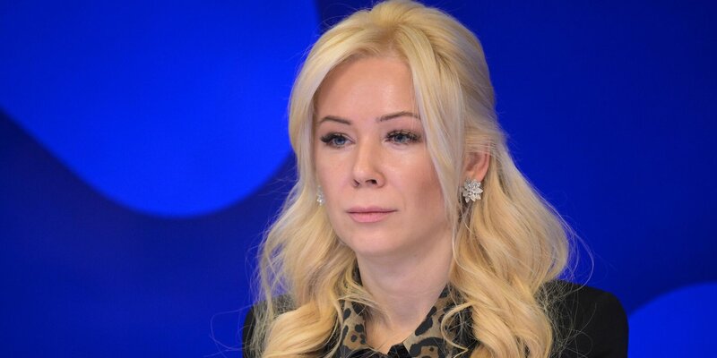 Включи какую нибудь новость. Нарисовать какой нибудь прикол. Приглянется. Убейте её кто нибудь мем. Приглянуться.